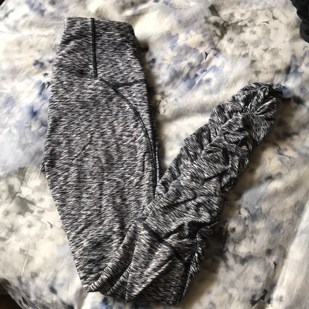 Lululemon Ready to Rulu 28” Size 4